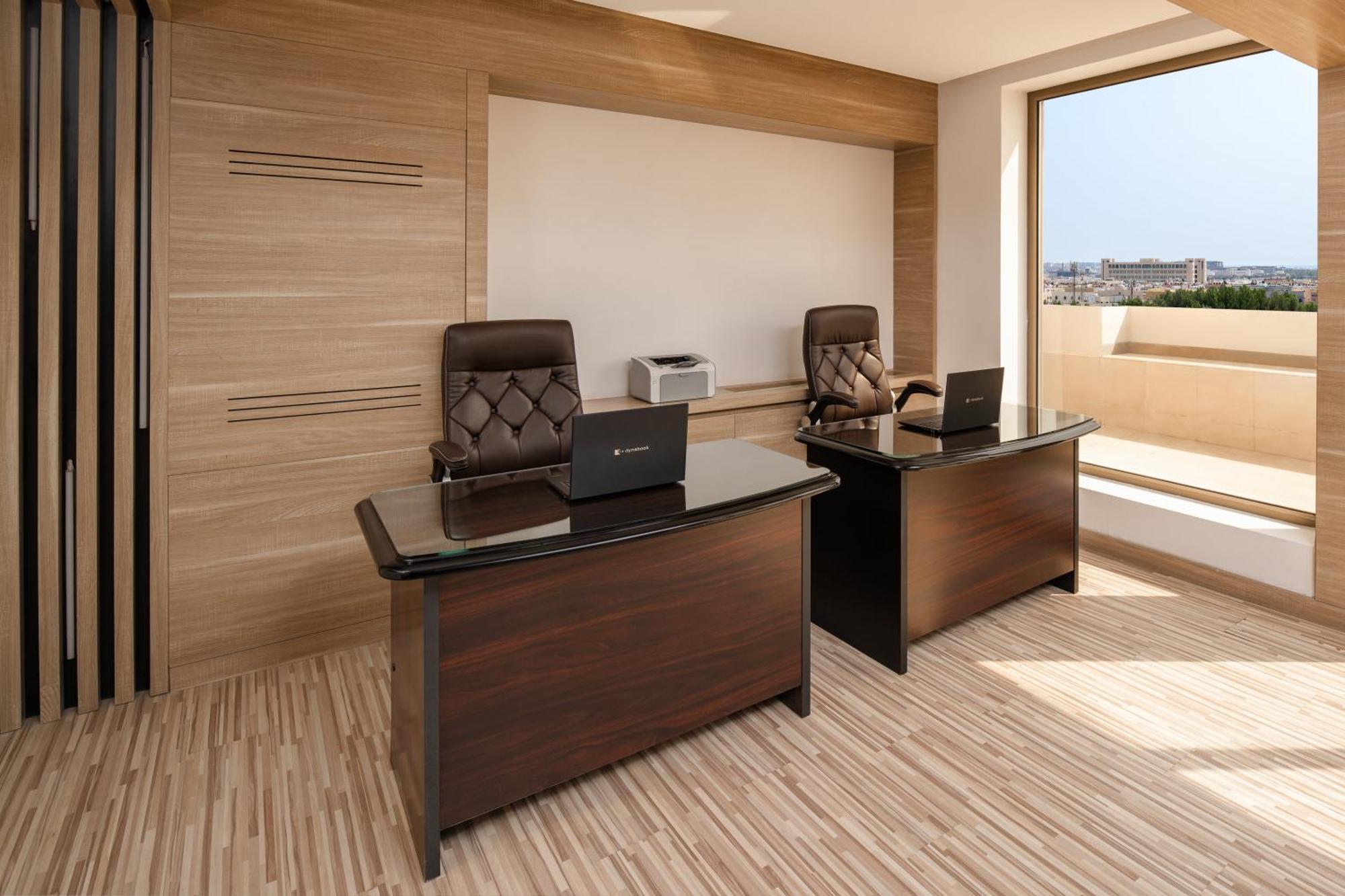 Carlton Al Moaibed Hotel Даммам Екстер'єр фото Office interior design
