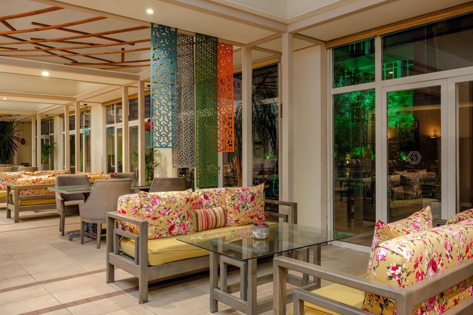 Carlton Al Moaibed Hotel Даммам Екстер'єр фото The lobby